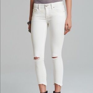 Free People White Distressed Skinny Jeans Size 27 Cropped Raw Hem Knee Slit